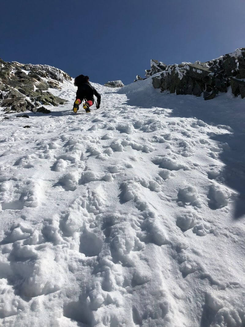 雪の急登