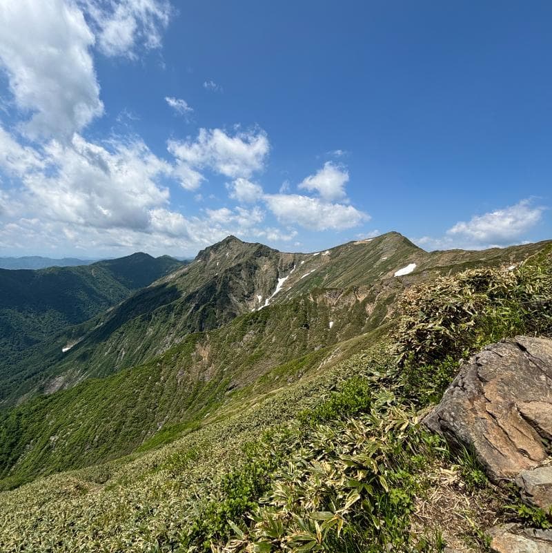 万太郎山方面