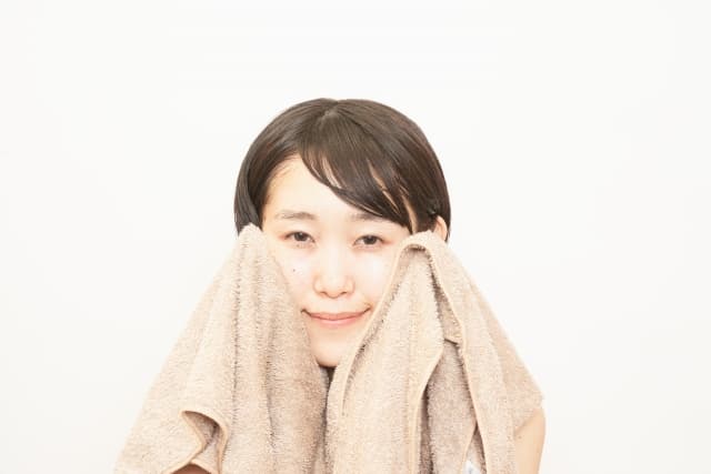 顔から汗