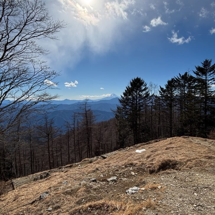 七ツ石山から見た富士山
