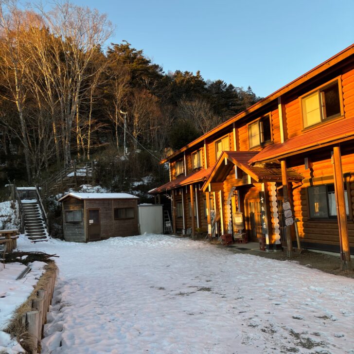 雲取山荘