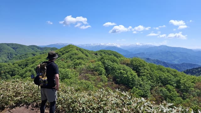 停滞中の登山者